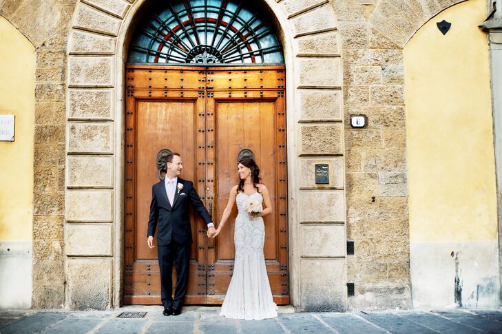 Lindsay’s Stephen Yearick gown perfectly captured the elegance and glamour of the couple’s Tuscan venue. Crystal and beaded embellishments gave the gown a subtle hint of glitz, while a sweetheart neckline, form-fitting silhouette and an ethereal tulle skirt delivered a serious dose of romance.