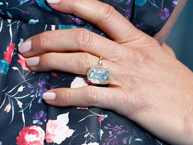Jennifer Aniston engagement ring. 