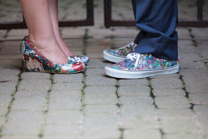 Rebecca wore a pair of wedges and Justin wore a pair of sneakers, and both were completely decorated in comic book patterns.