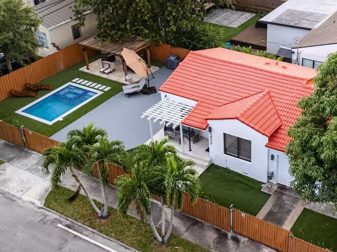 Picture of Luxury Retreat