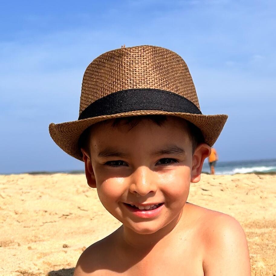 Evan Oltra Hindin