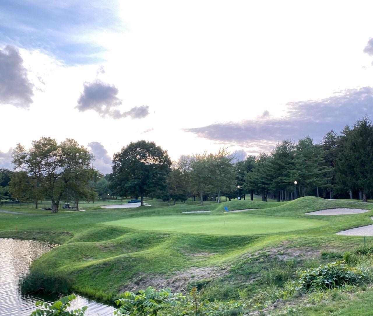 Picture of Oyster Bay Golf Course