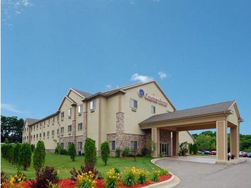 Picture of Comfort Suites Lake Geneva East