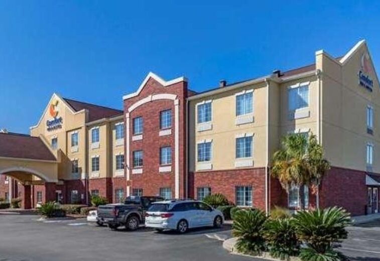 Picture of Comfort Inn & Suites (32 miles from Lovely Hill Bapt. Church)