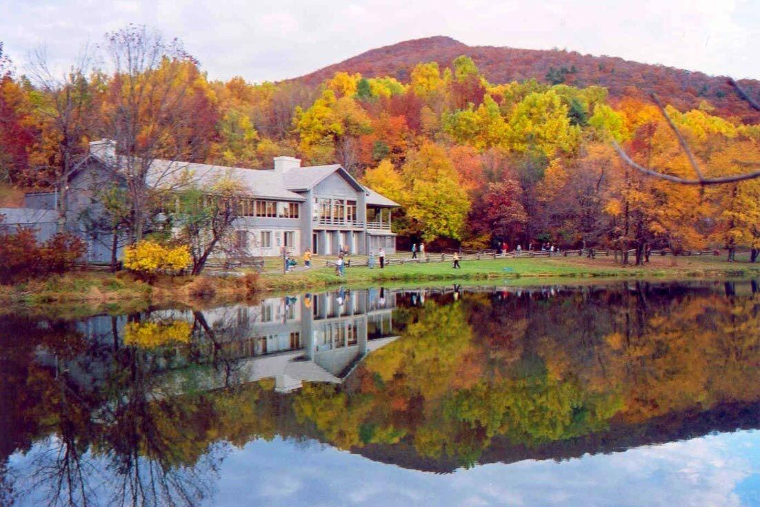 Picture of Peaks of Otter Lodge
