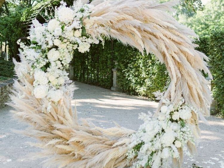 Pampas grass round ceremony altar arch