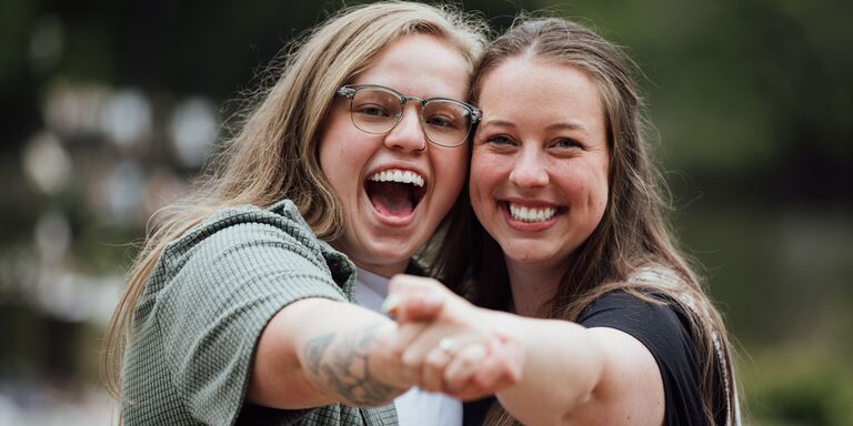Calli & Ally Home Page Banner