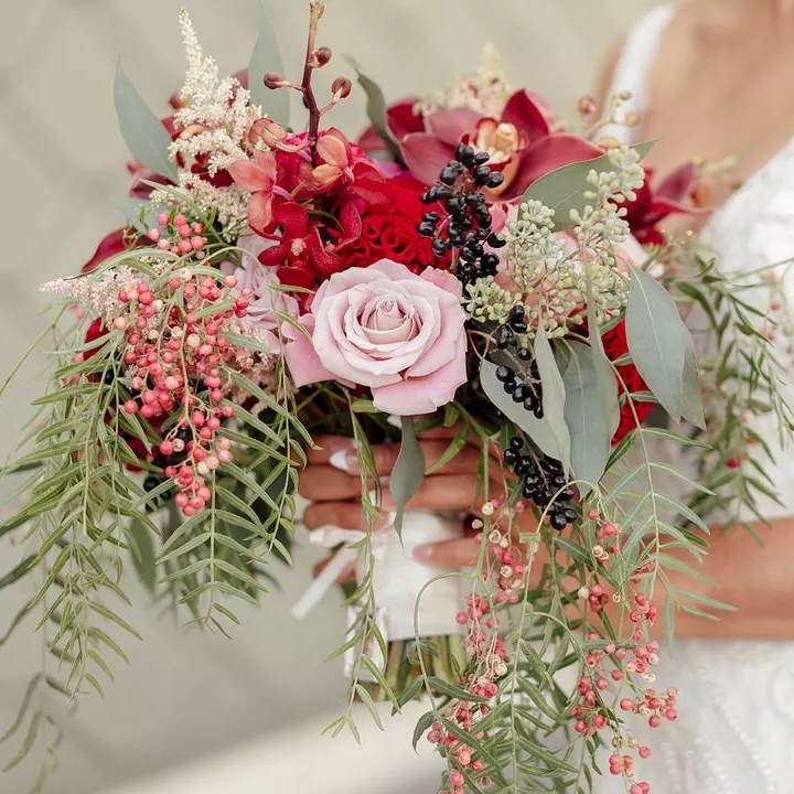 Willow eucalyptus wedding bouquet