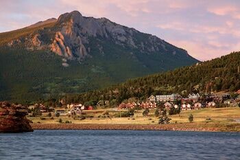 Picture of Marys Lake Lodge Mountain Resort and Condos