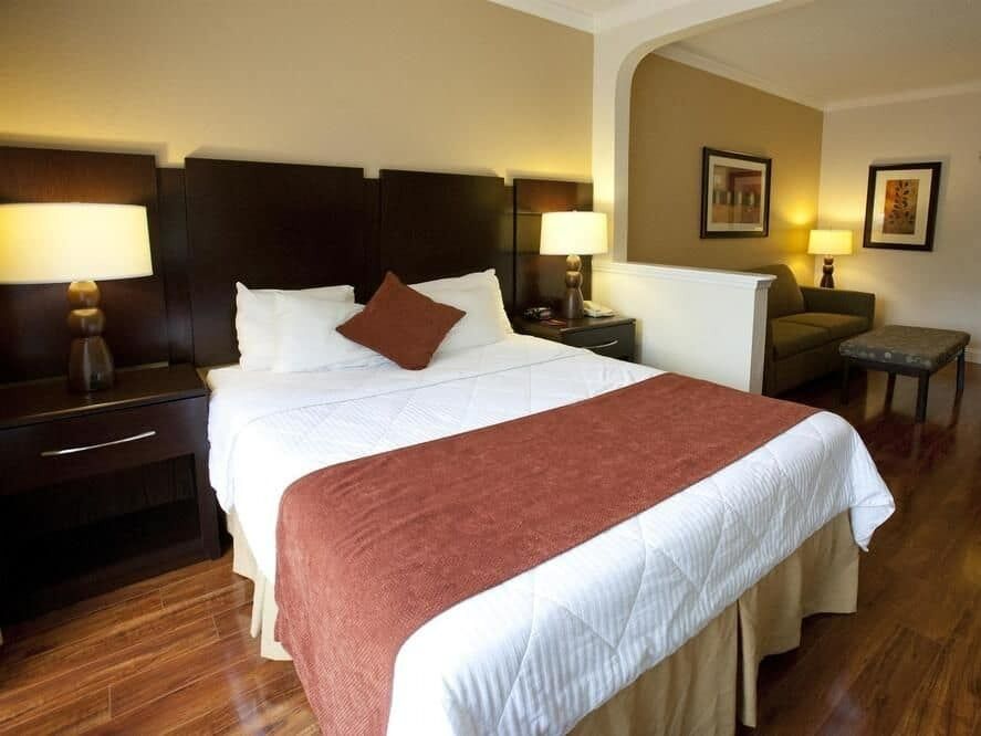 Picture of Best Western Plus Ambassador Suites Venice
