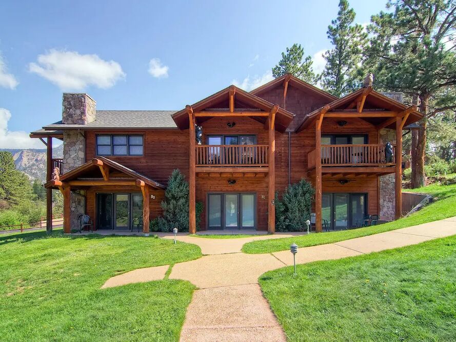 Picture of Black Canyon Inn