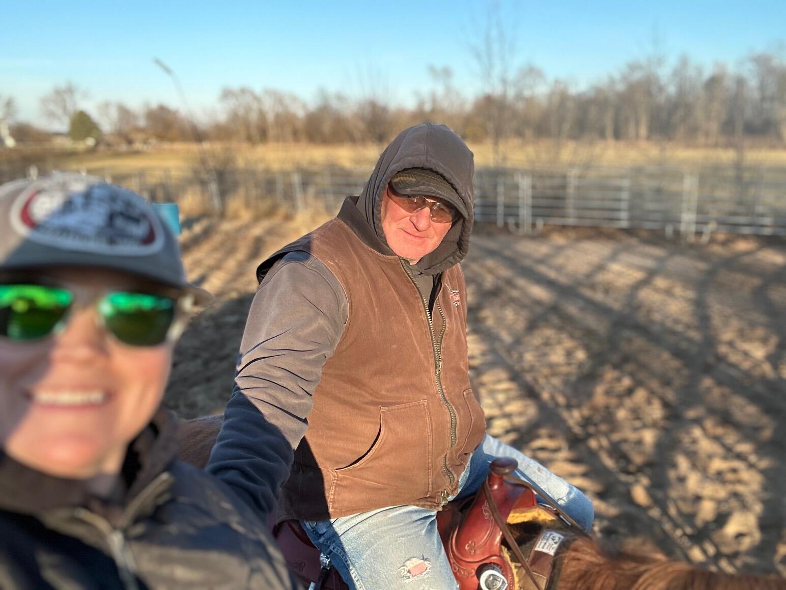 Back at the farm... we began riding horses together. Dan has had horses most of his life. Jess had horseback riding gym class in college! haha