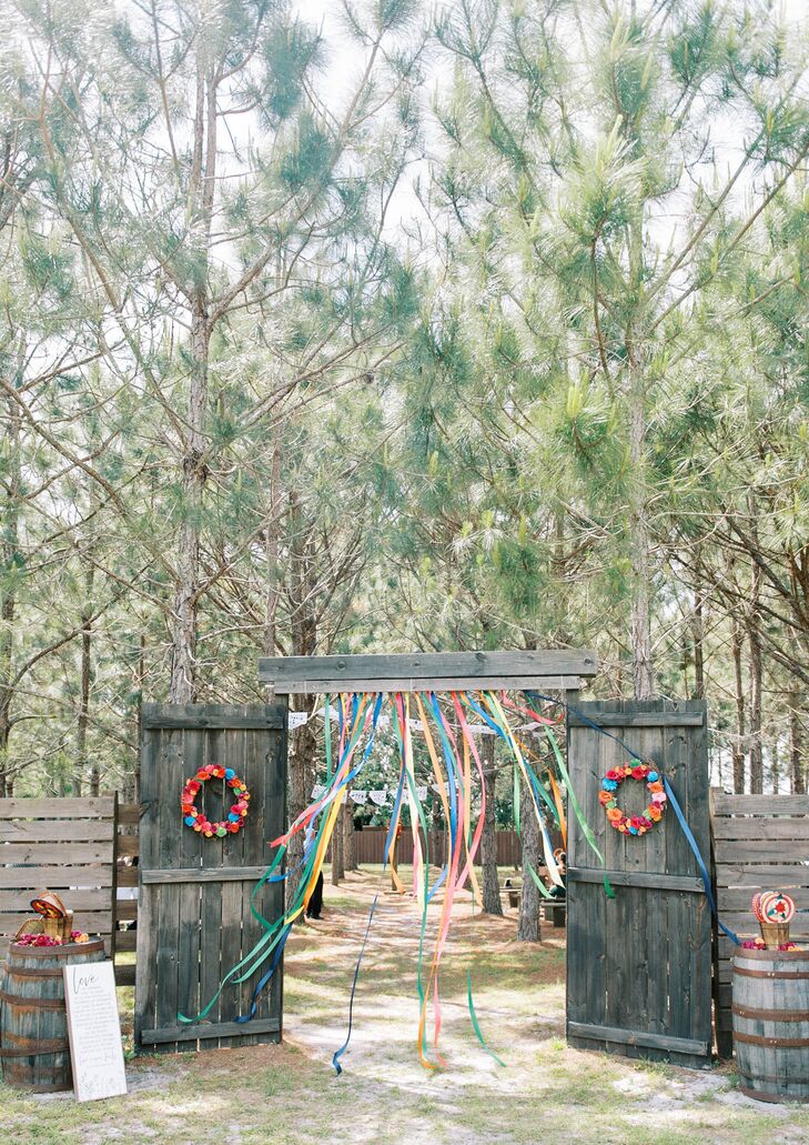 Rustic Door Ceremony Decor With Streamers
