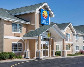 Picture of Comfort Inn & Suites Jackson - West Bend