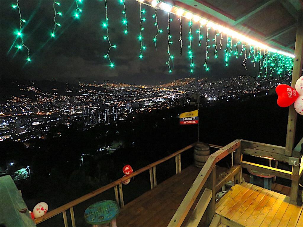 Picture of The Eight Wonder Bar