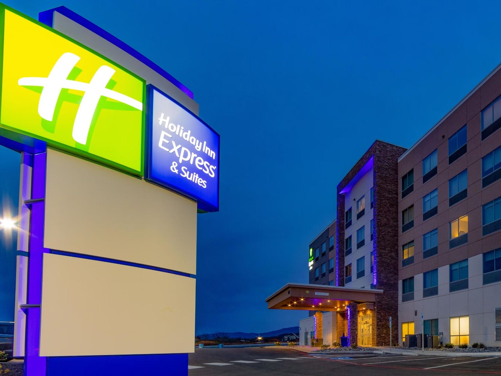 Picture of Holiday Inn Express & Suites Harrisonburg – University Area, an IHG Hotel