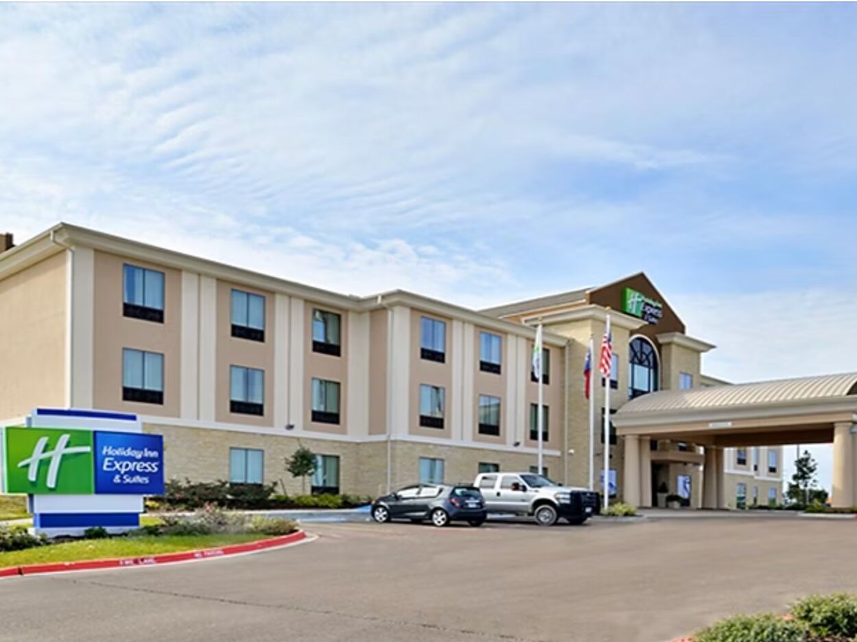 Picture of Holiday Inn Express Hotel & Suites Schulenburg an IHG Hotel