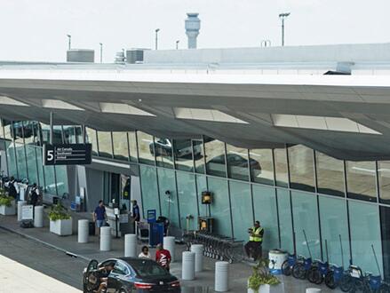 Picture of Cleveland Hopkins Airport 