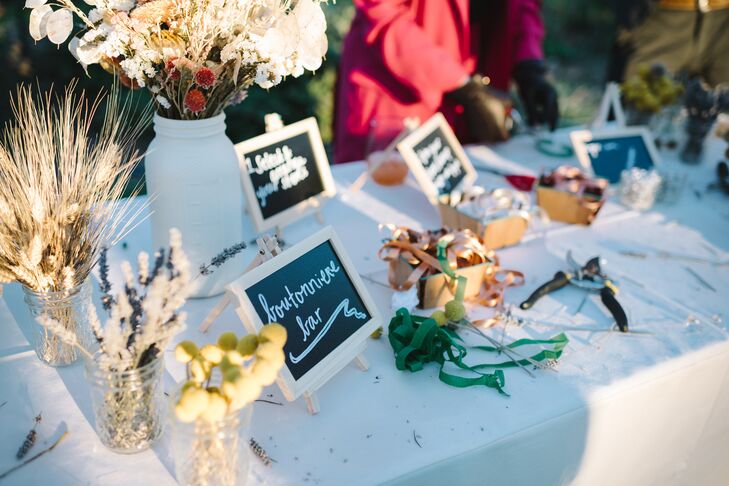 A Unique Boutonniere Bar For People to Make Their Own Small Boutonniere