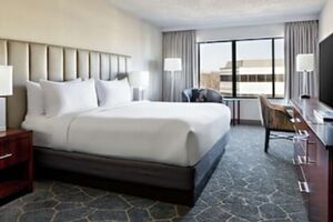 Picture of DoubleTree by Hilton Fairfield Hotel & Suites