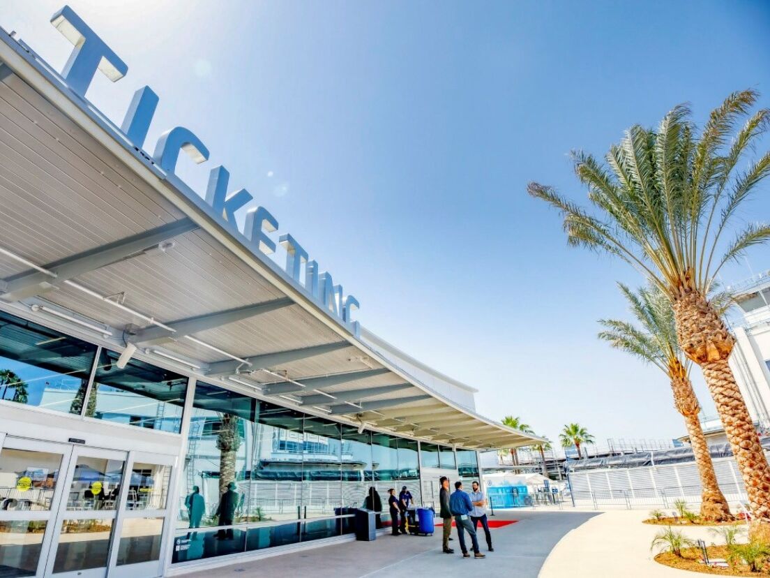 Picture of Long Beach Airport