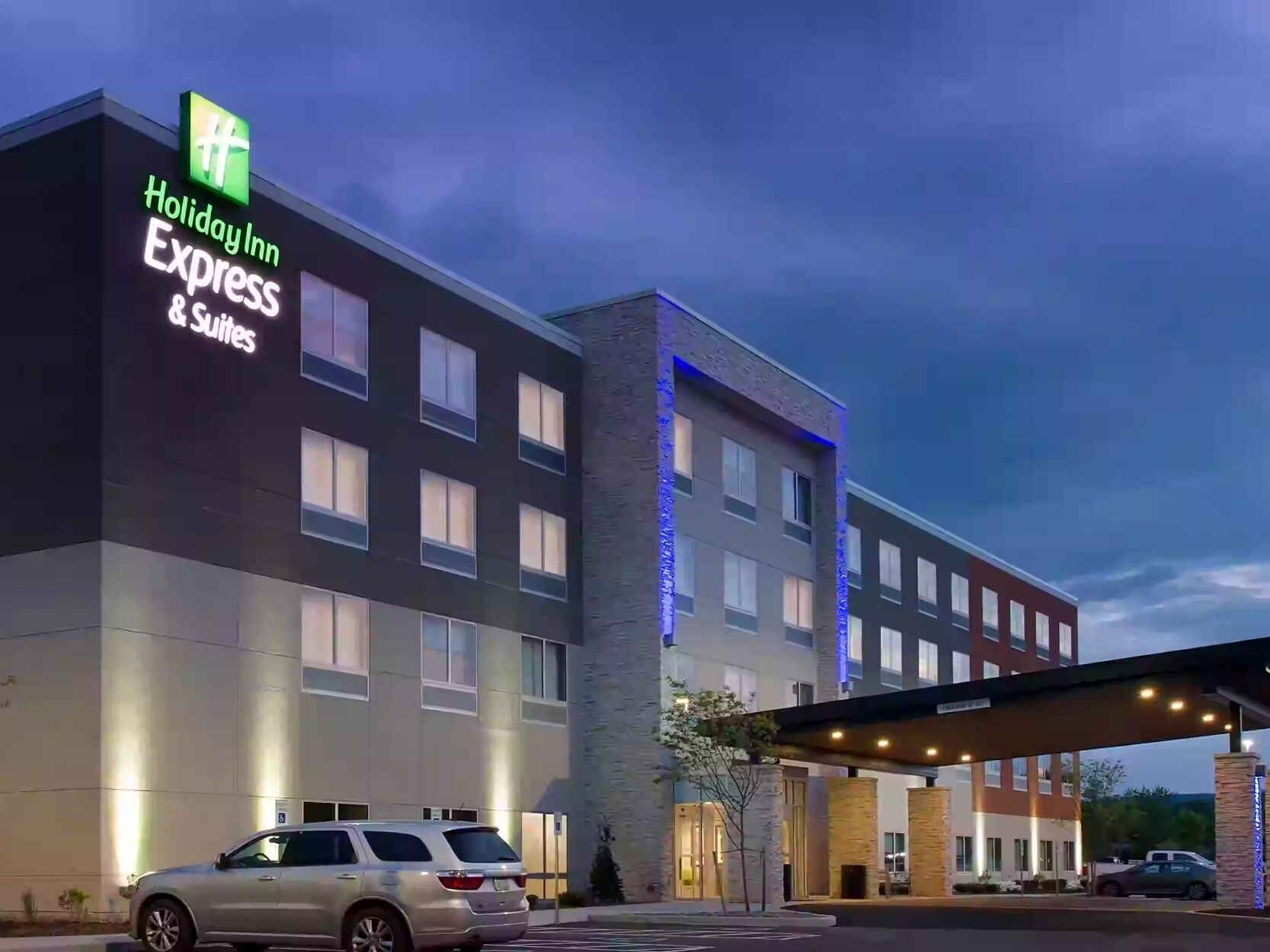Picture of Holiday Inn Express & Suites Altoona