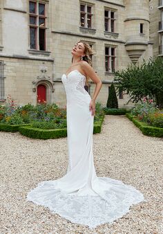 Essense of Australia D3853 Column Wedding Dress