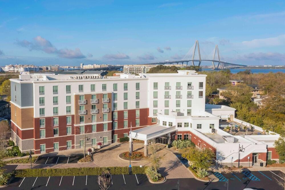 Picture of Hilton Garden Inn Charleston / Mt. Pleasant
