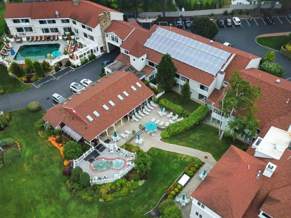 Picture of Meadowmere Resort