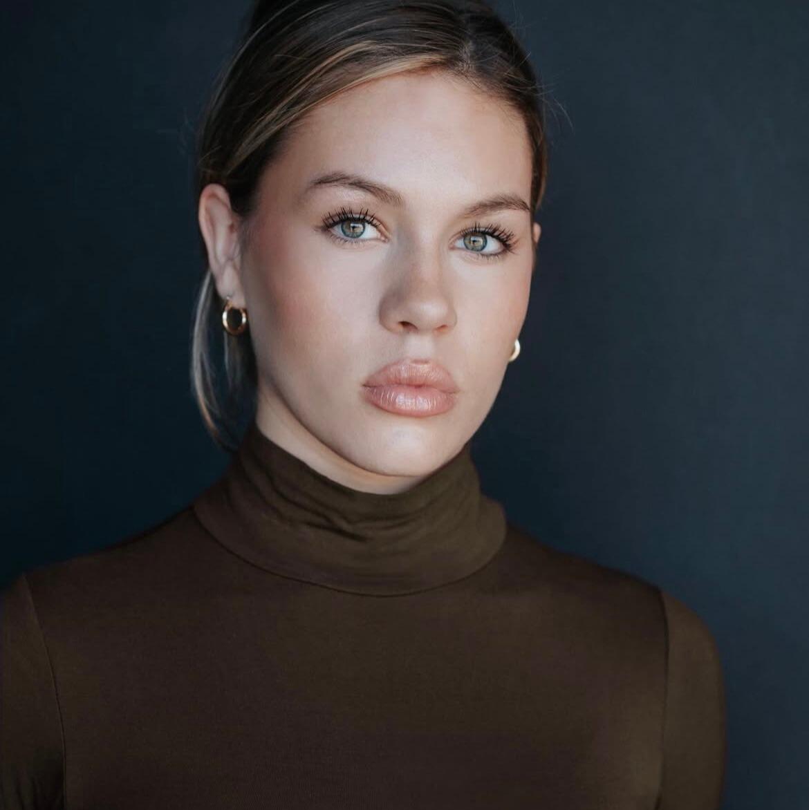 Leila Collins 