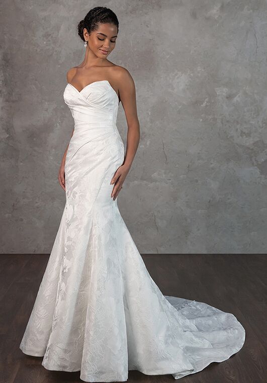 Essense of Australia D4300 Fit-and-Flare Wedding Dress - 4