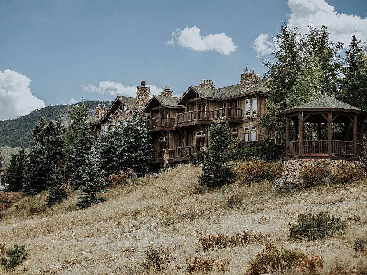 Picture of Taharaa Mountain Lodge