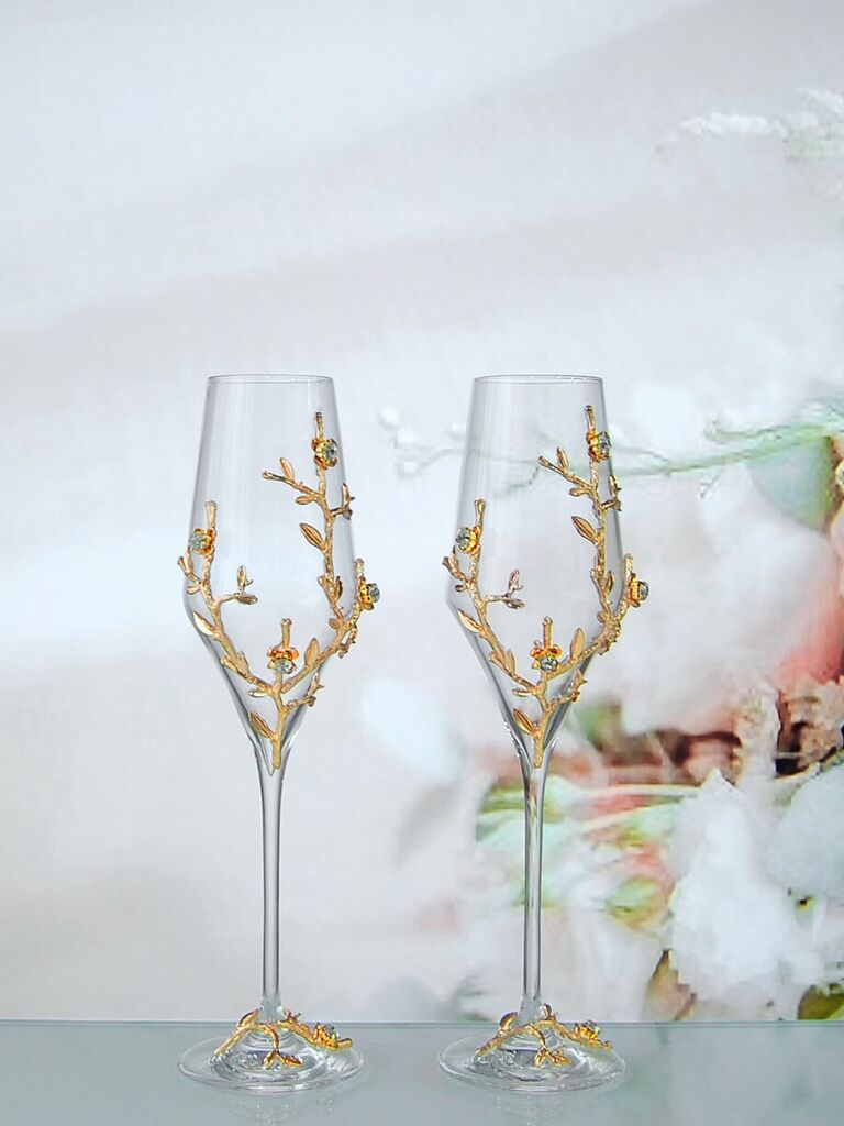 Wedding Champagne Flutes and Glasses That Are Toast-Worthy