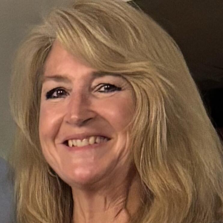 Julianne Flynn