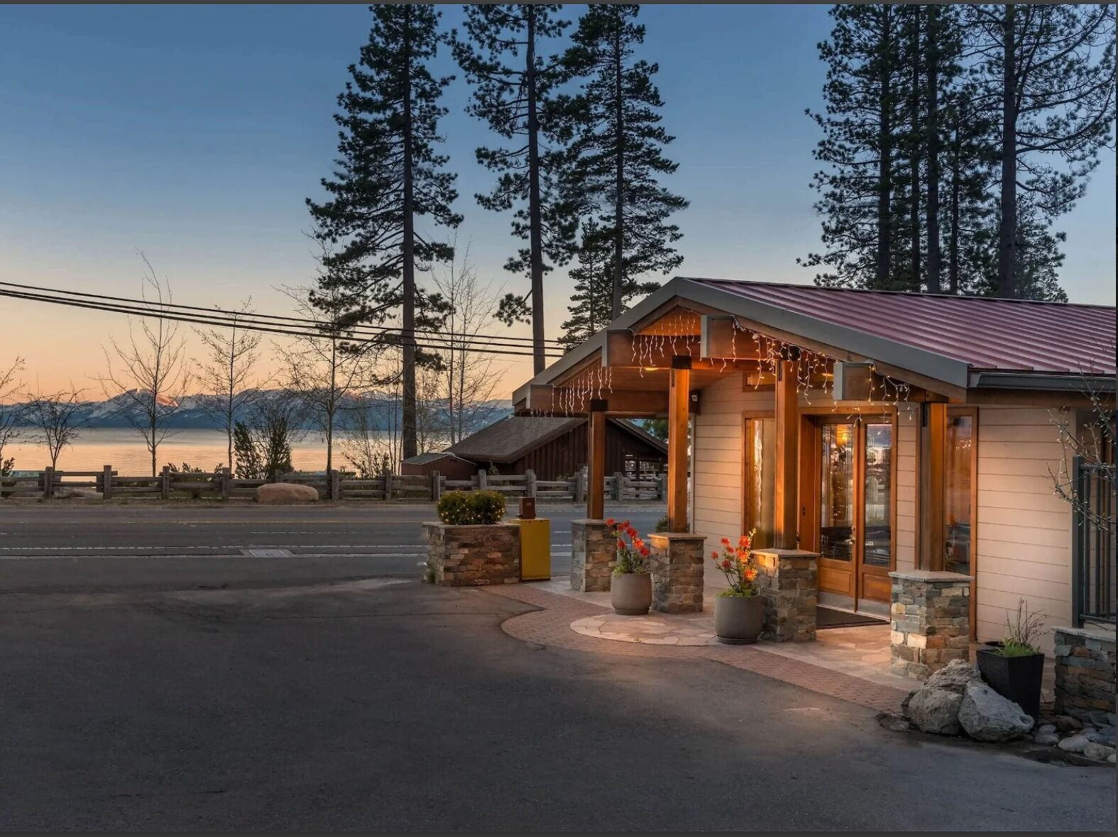 Picture of Firelite Lodge