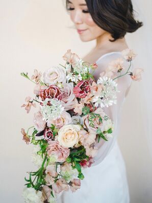 Bridal Bouquet With Sweet Peas at Oak Creek Golf Club in Irvine, California