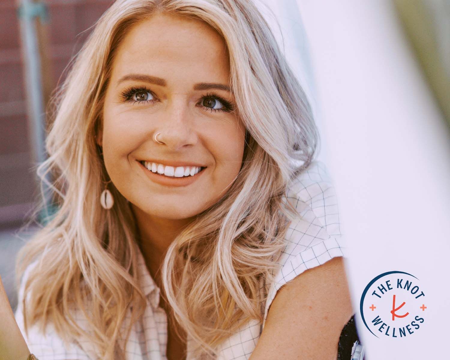 Entrepreneur Ariana Frayer with diabetes monitor