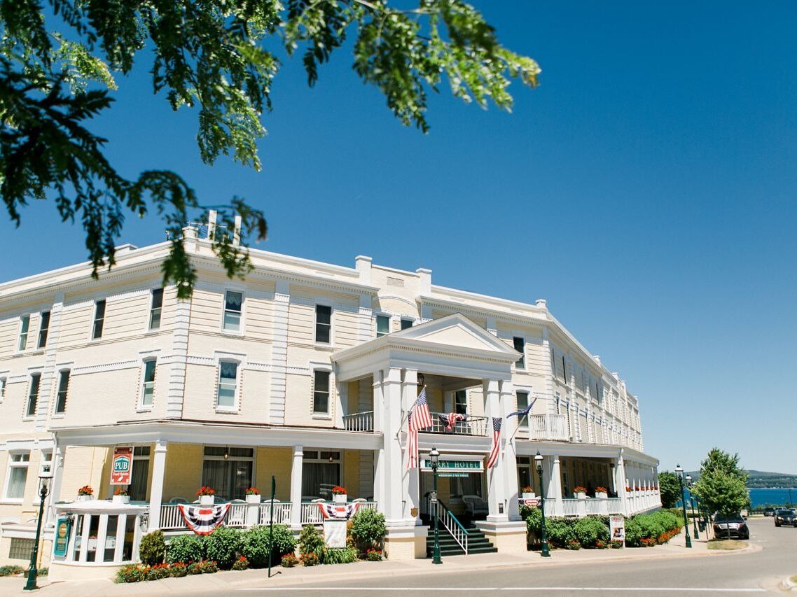 Picture of Stafford's Perry Hotel