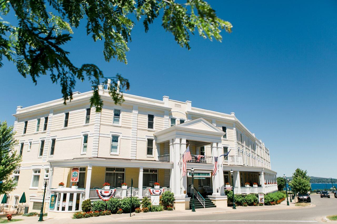 Picture of Stafford's Perry Hotel