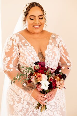 Bouquet With Scabiosa and Lisianthus