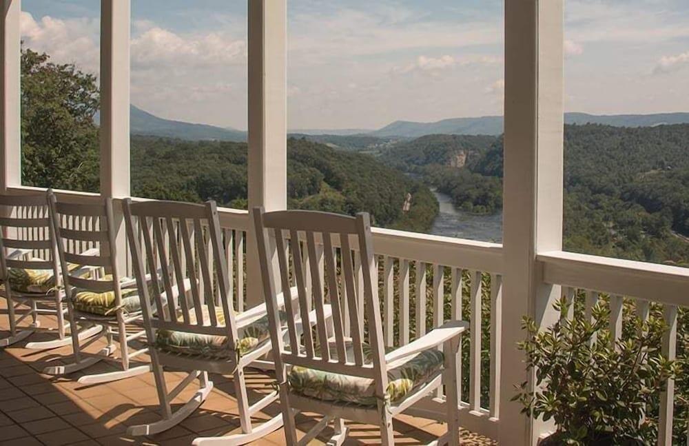 Picture of Inn at Riverbend