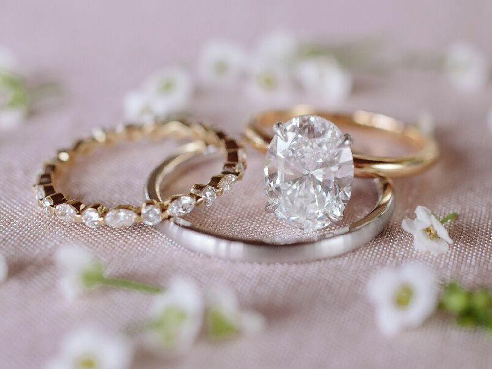 Guide to Simple Engagement Rings: 27 Looks For Every Bride