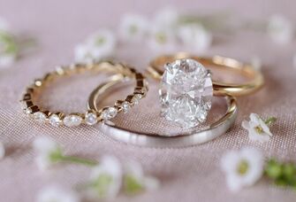 Engagement ring and wedding bands for ring sizing