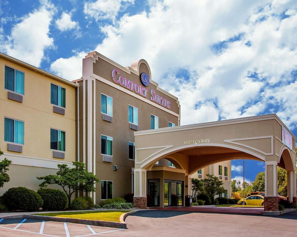 Picture of Comfort Suites Benton Harbor - St. Joseph