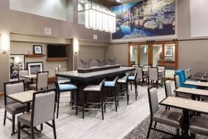 Picture of Hampton Inn & Suites Tulare
