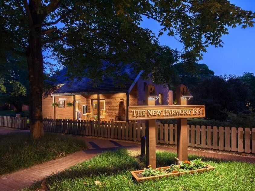 Picture of New Harmony Inn Resort & Conference Center
