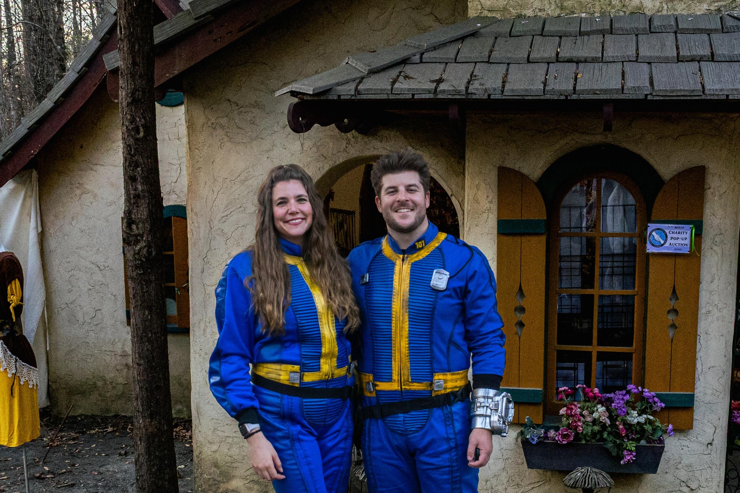 Our second Renaissance Festival together - but this time we dressed up together 😍