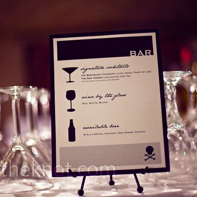 The couple served their favorite drinks during cocktail hour: “The Bostonian” (vodka, cranberry juice and lime) and “The New Yorker” (a Long Island Iced Tea).