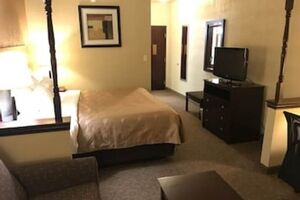 Picture of Quality Inn & Suites Terrell