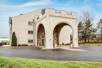 Picture of Comfort Suites at Par 4 Resort
